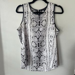 EUC, Violet + Claire Sleeveless blouse, Size M
